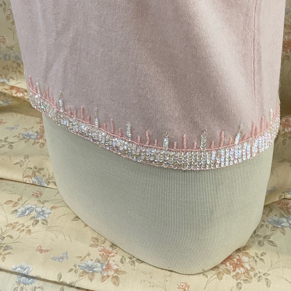 Exquisite Pastel Pink Sparkly Sweater Set - Picture 4 of 12